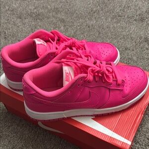 Nike Women's Pink Sneakers